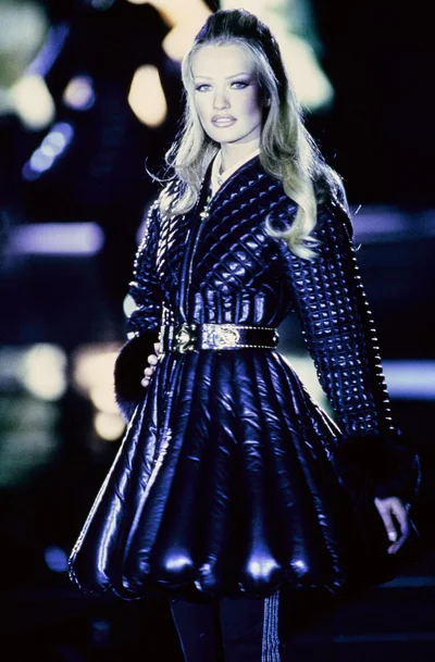 Look 3